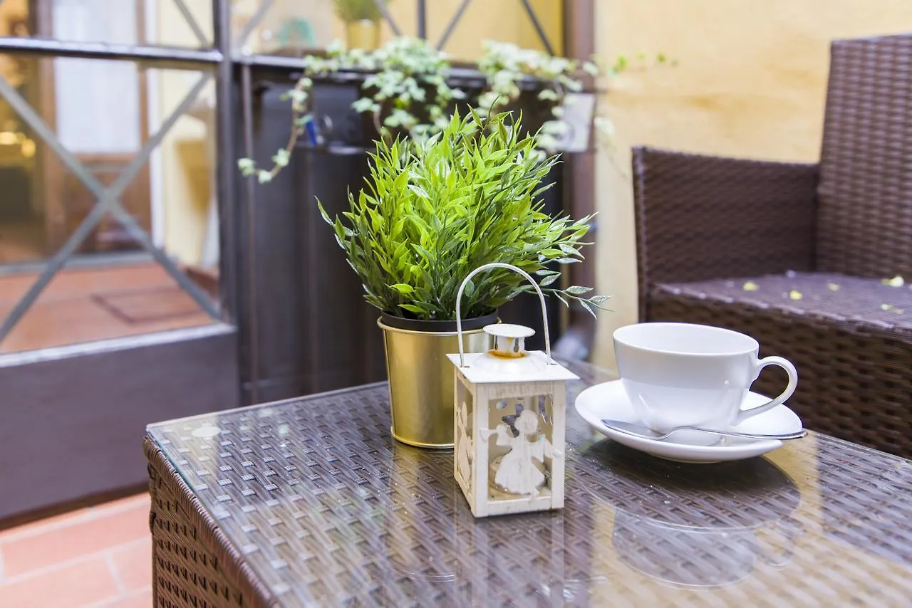 Florence Ariento Romantic Apartment 0*,  Italia