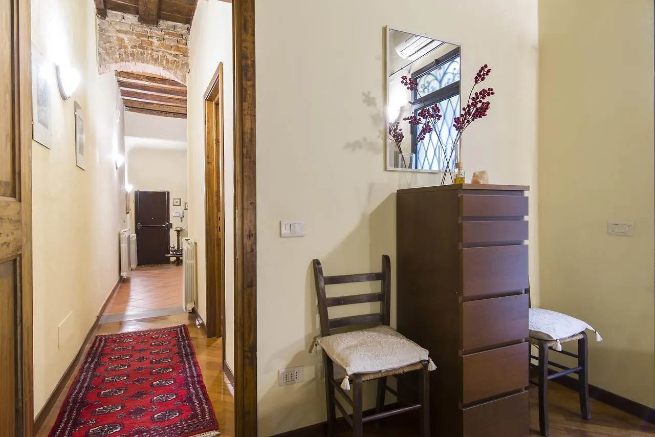 Florence Ariento Romantic Apartment 0*,