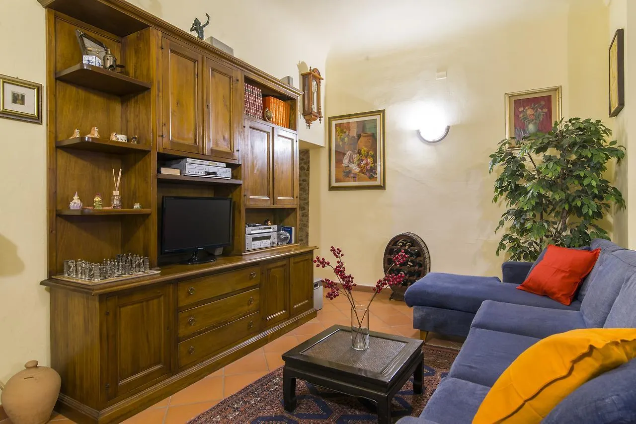 Florence Ariento Romantic Apartment